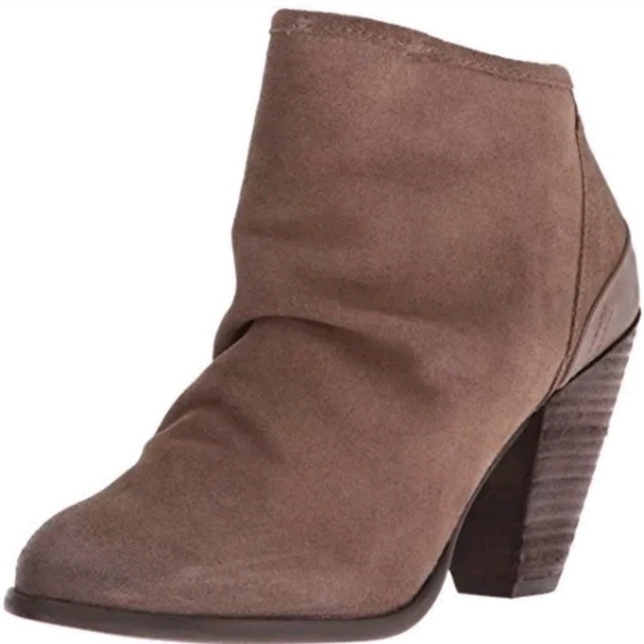 Naughty Monkey |NWOT Sereena Slouchy Suede Booties - Picture 1 of 3